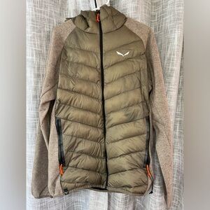 listing-status-banner